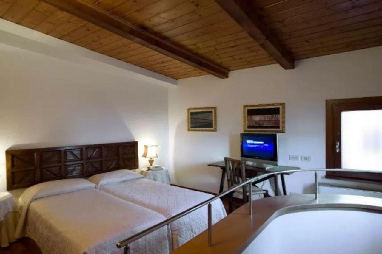 רומא Hotel Columbia מראה חיצוני תמונה