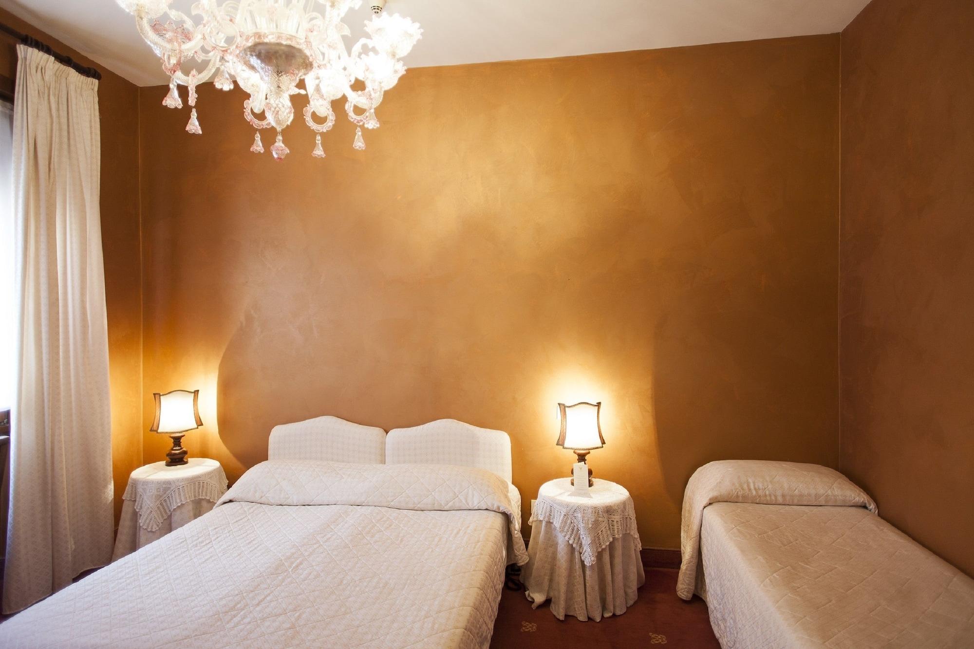 רומא Hotel Columbia מראה חיצוני תמונה